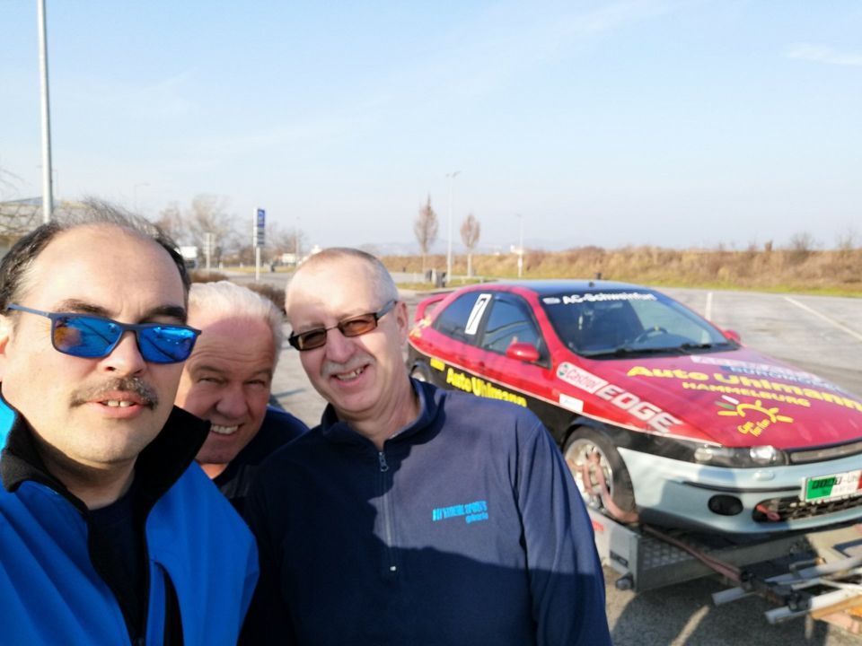 das Team bei der Anreise