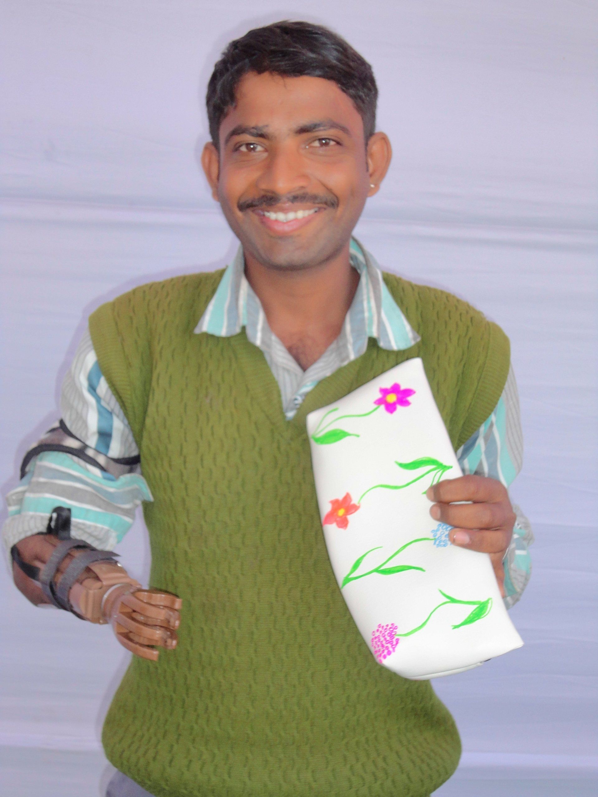 Mann mit Helping Hand