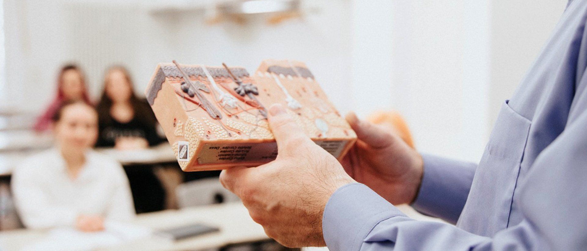 Theorie in der Ausbildung Fachkosmetik