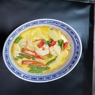 gelbes curry garnelen