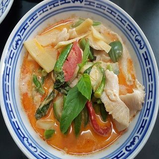 rotes curry huhn