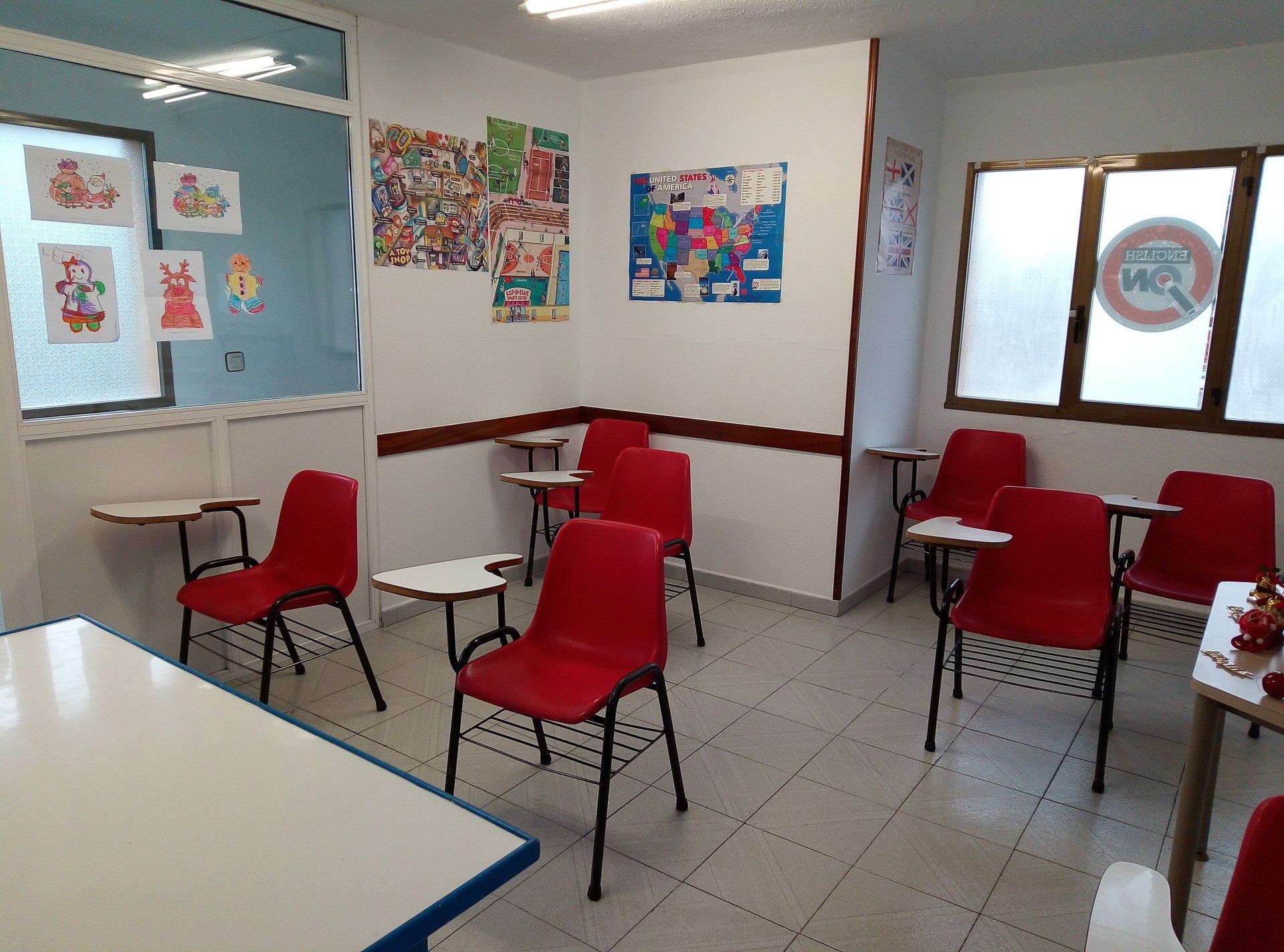 pupitres-san-jose-englishon-astillero