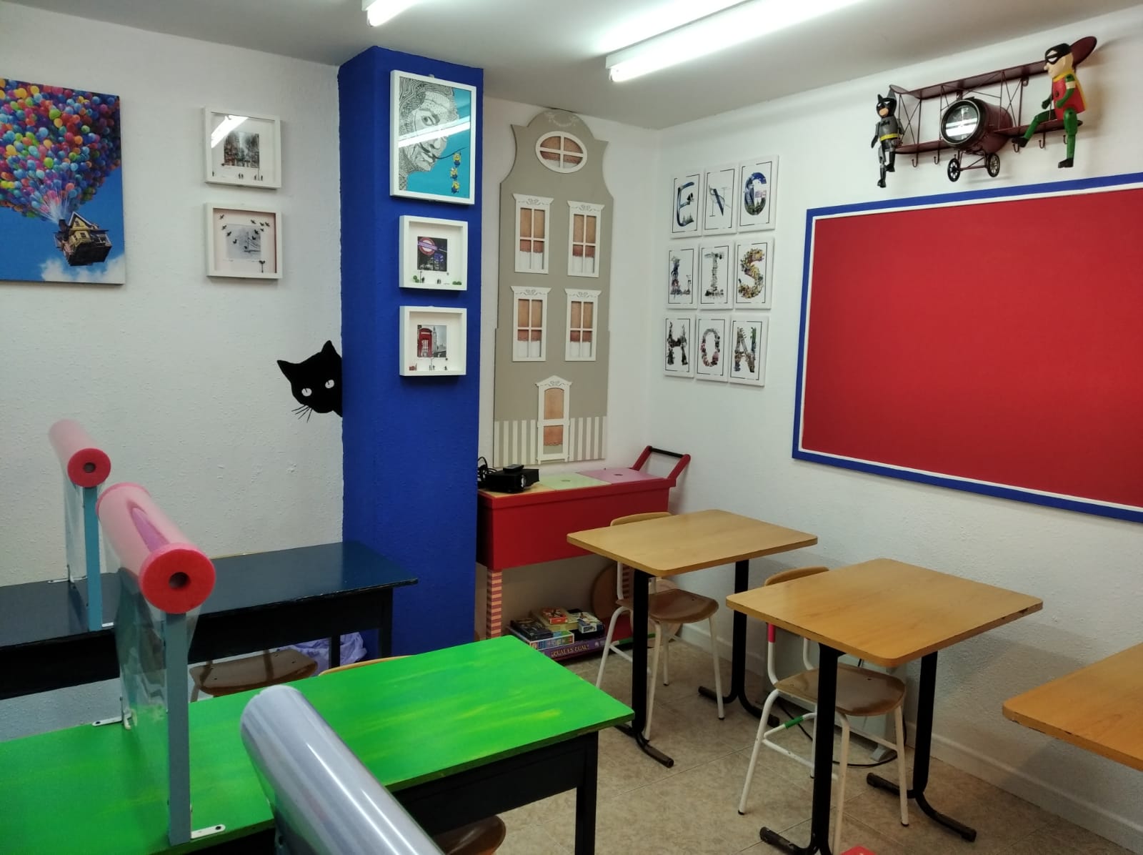 pupitres-aula-arriba-englishon-la-cantabrica-1