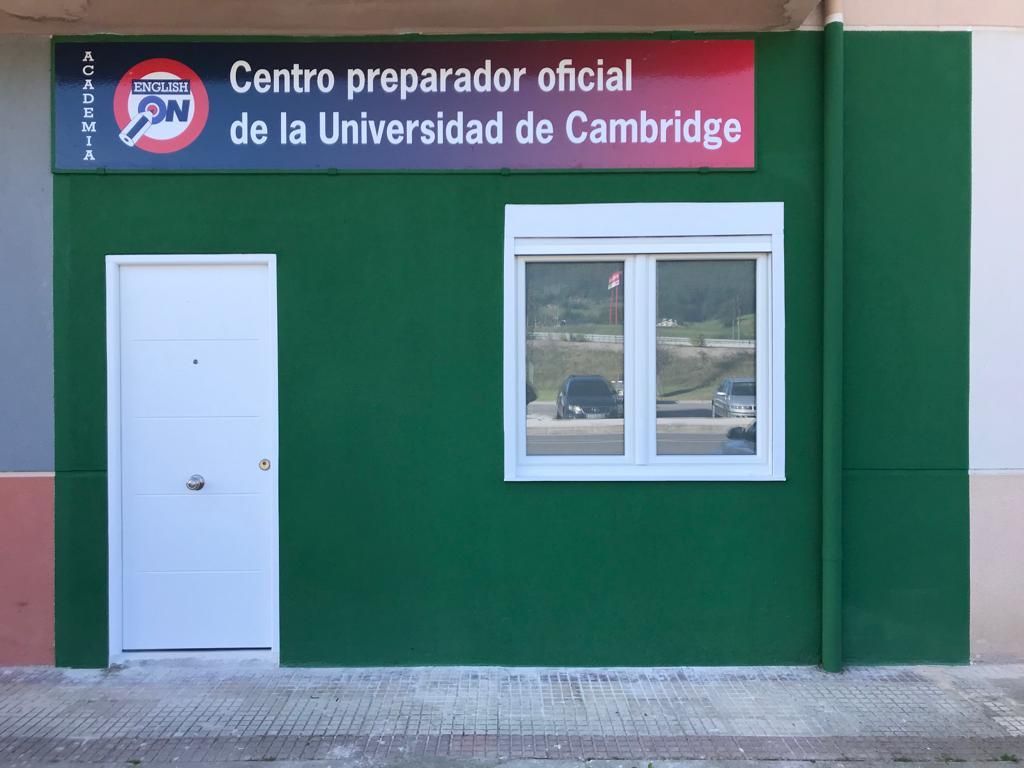 Academia English On  Castañeda