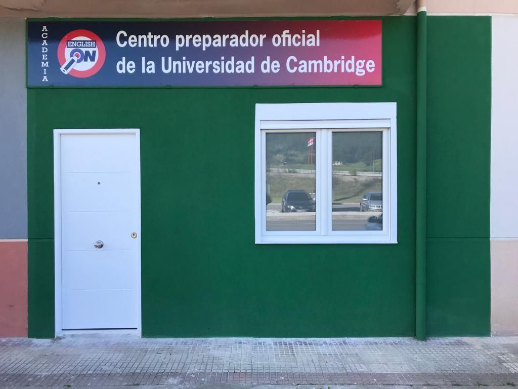 Academia English On Castañeda