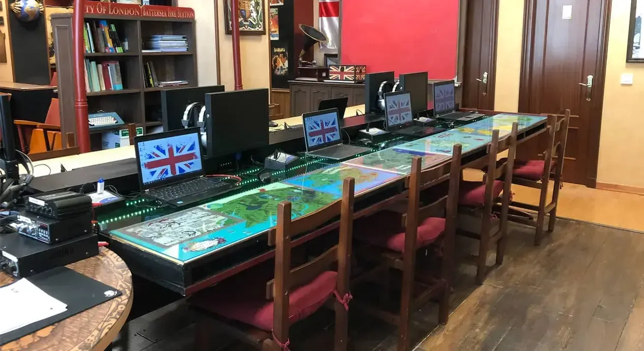 Precio especial AMPAS Astillero Aula de academia English On de Astillero, CAntabria