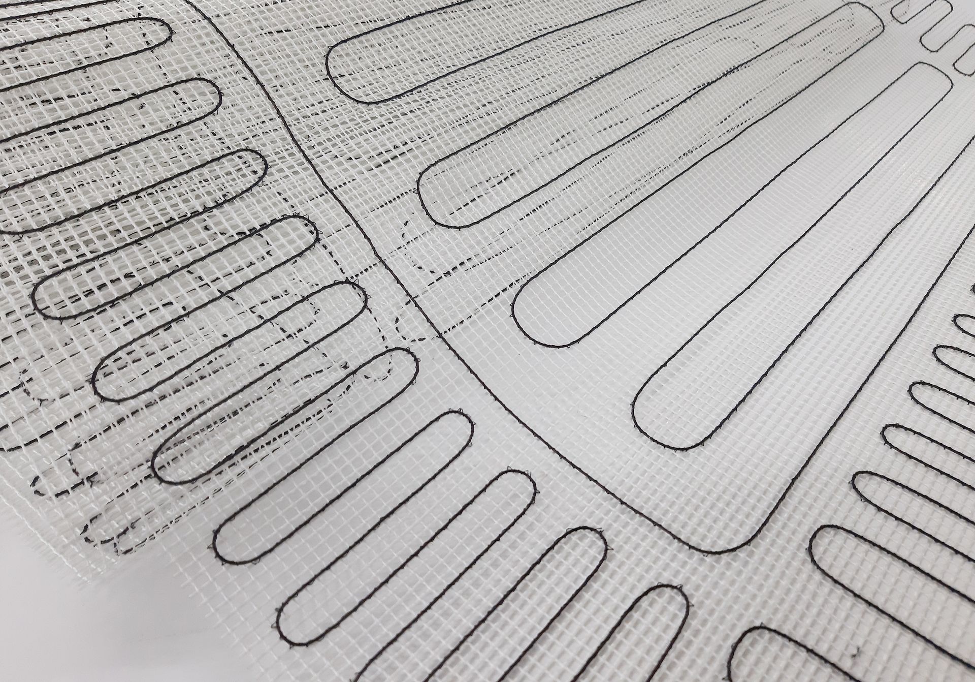 Gleichmäßige undenergieeffiziente Wärme – ideal für innovative und platzsparende Heizsysteme.
