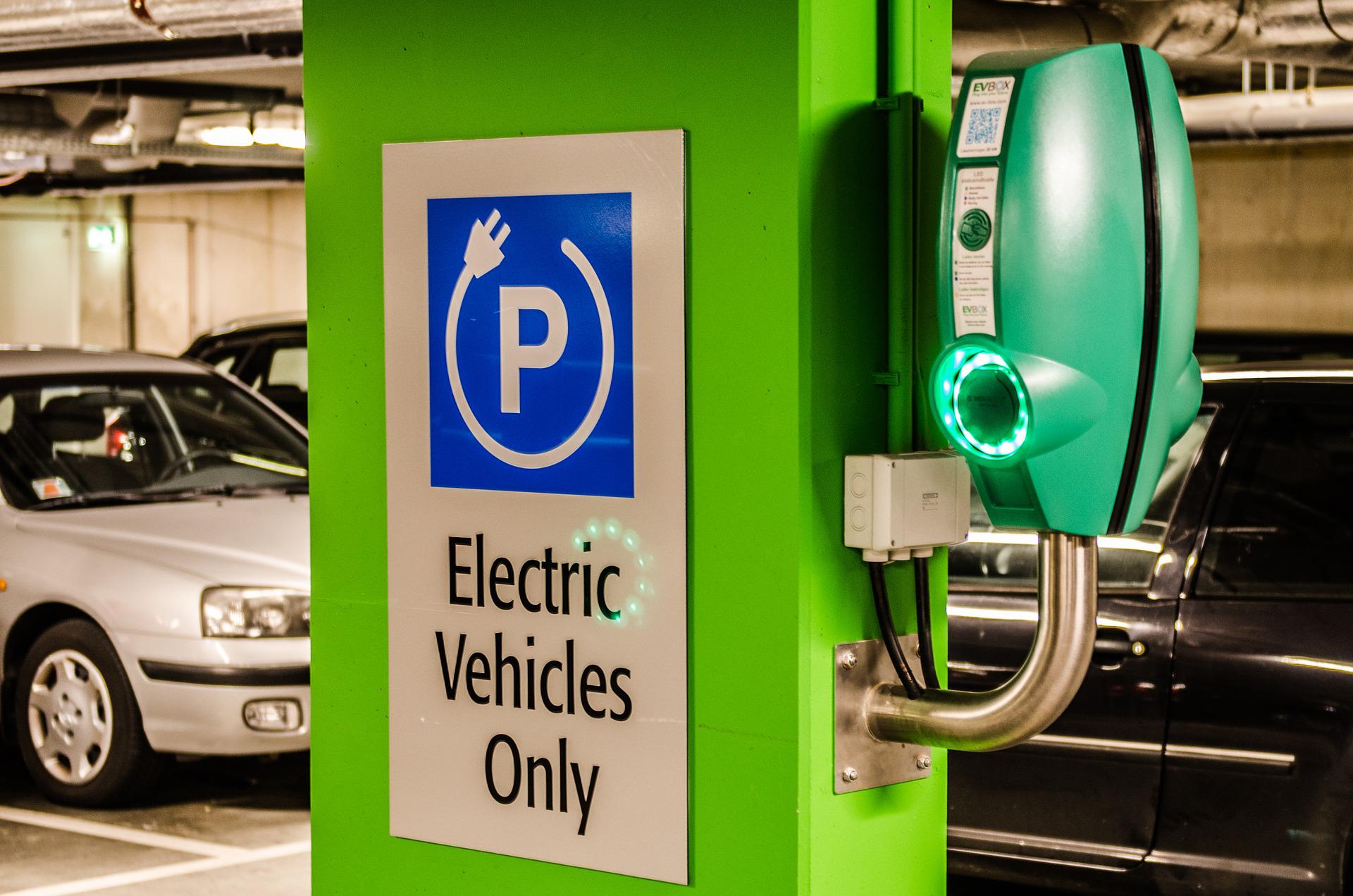 Punto de recarga de coche eléctrico