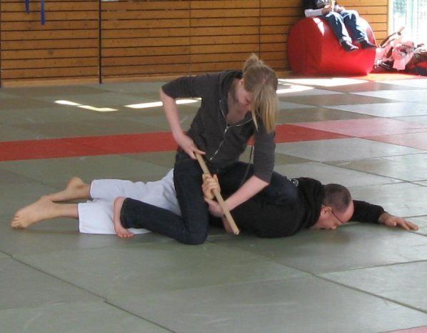 Stockabwehr beim Ju-Jutsu