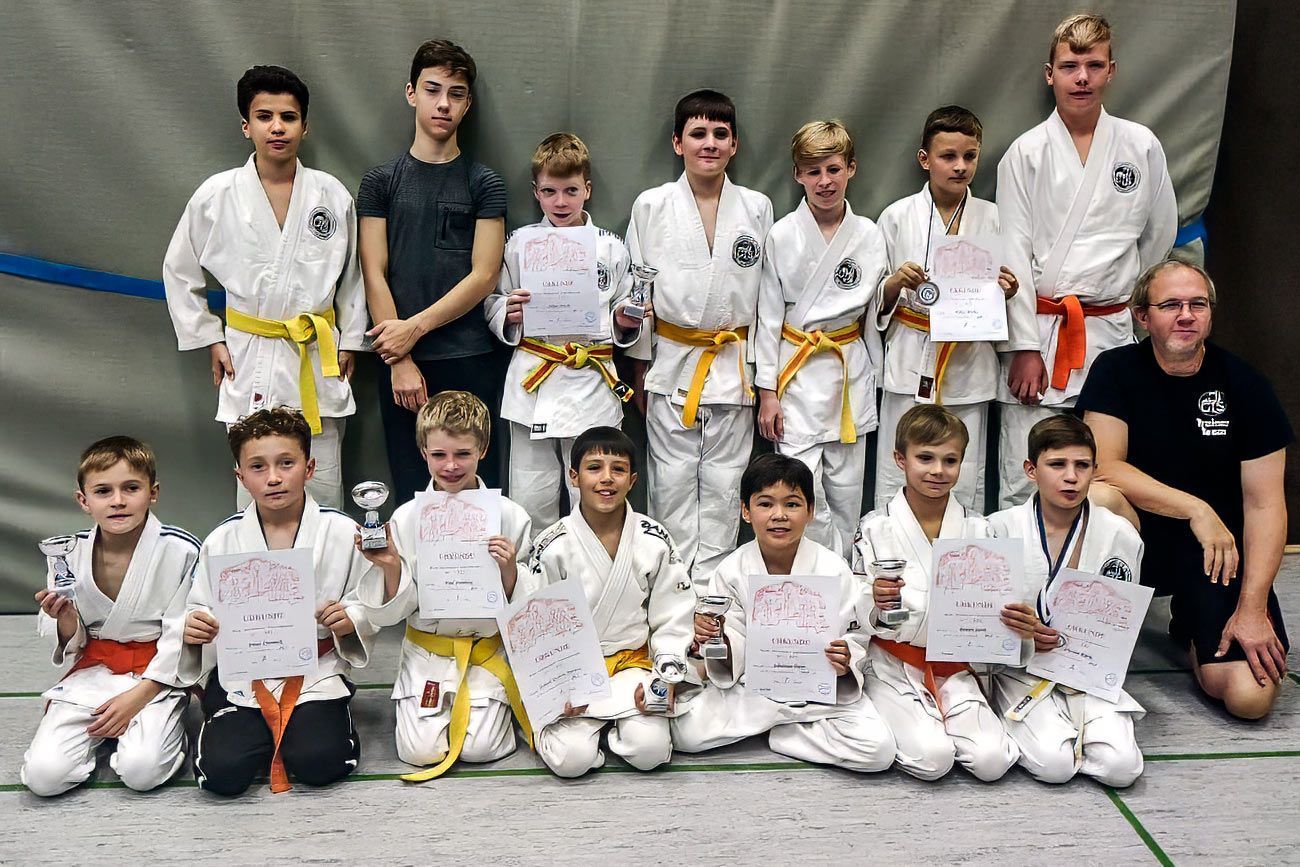 Das U11 und U15 Team beim Stormarner Jugendturnier