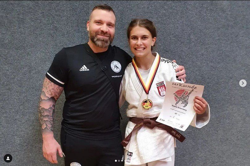 Sophie Scharnberg (57 kg) von der JGS wird Norddeutsche Meisterin der U18 und der U21