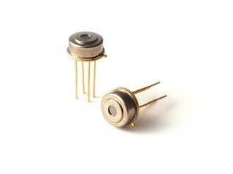 Infrared thermopile sensor with filter in TO-39 housing