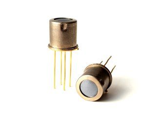 infrared thermopile sensor with lens optics in TO-39