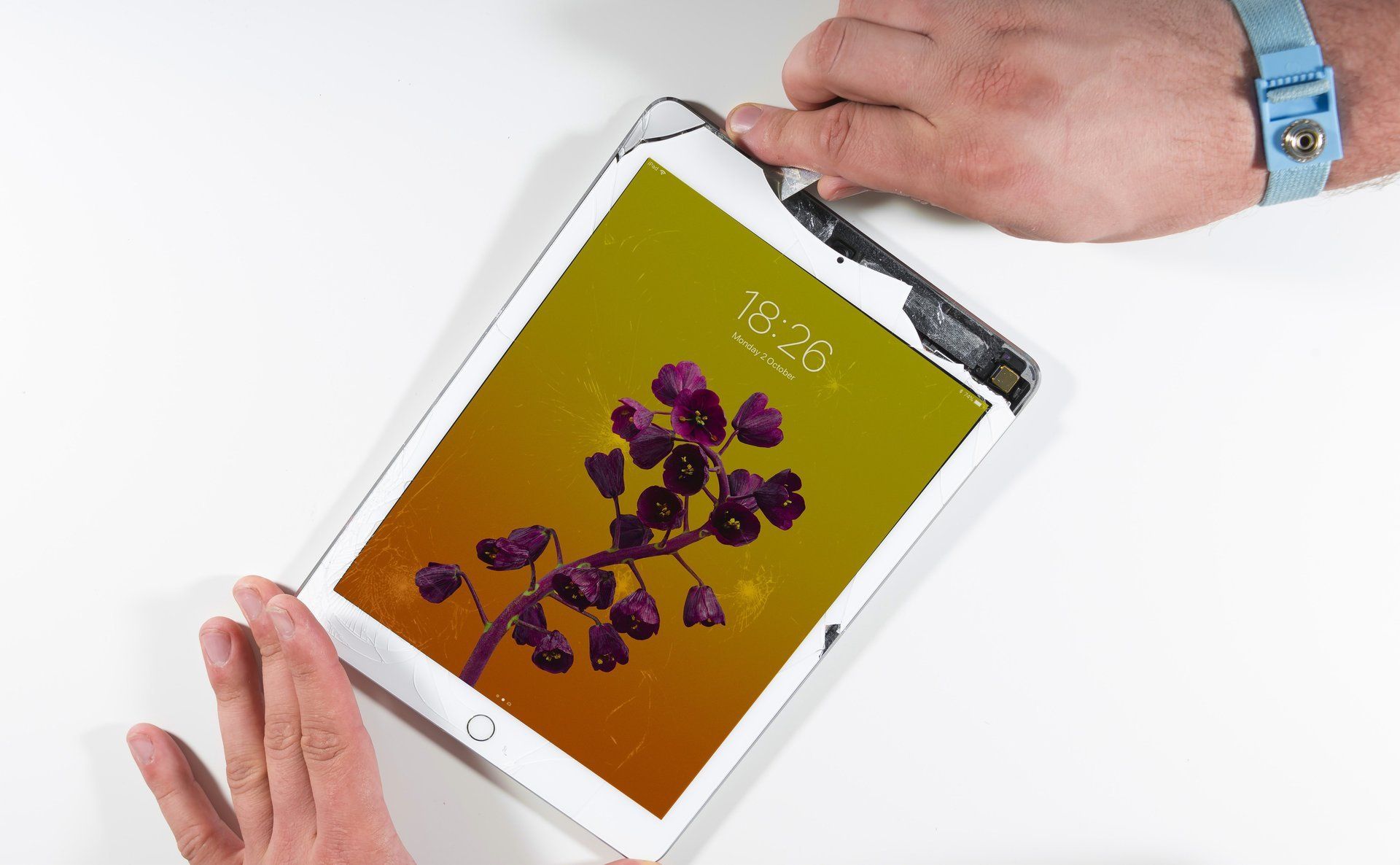 ipad cracked screen repair