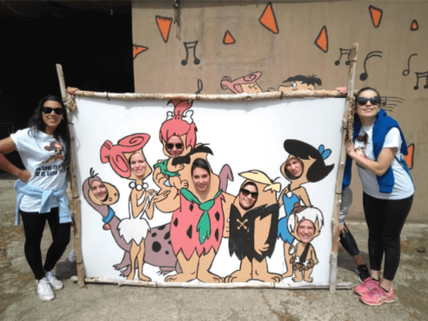 Photocall Aldea Cavernícola