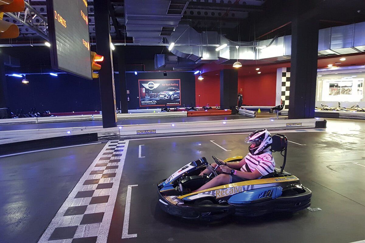 Pilotos dispuestos a arrancar karts en A Coruña