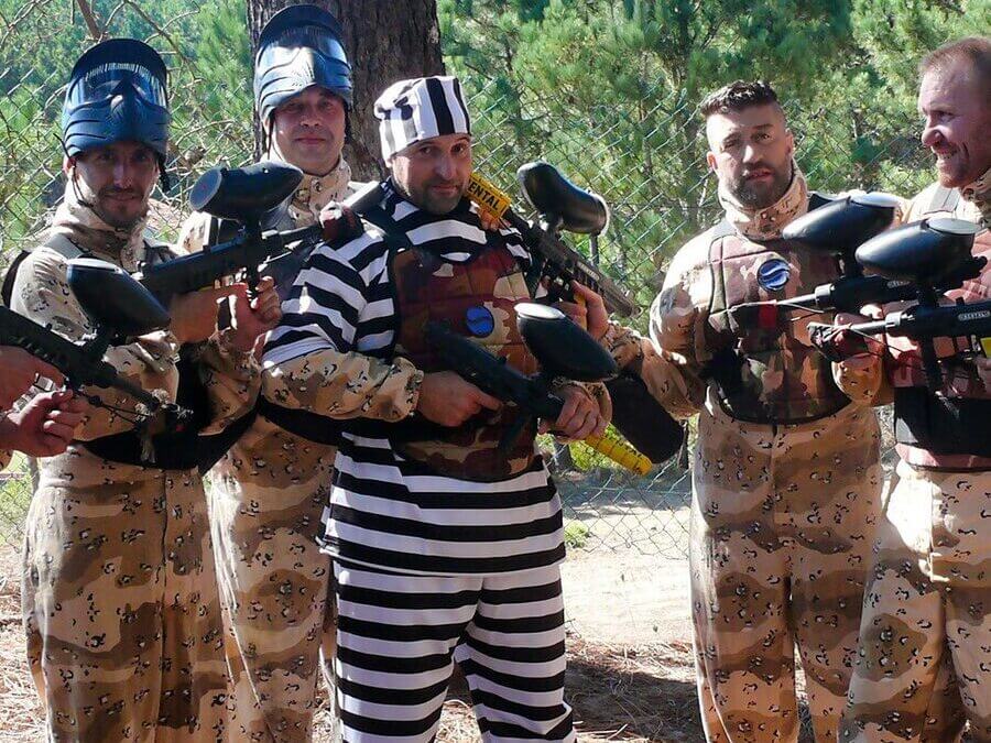 Defendiendo al novio en Paintball Sanxenxo