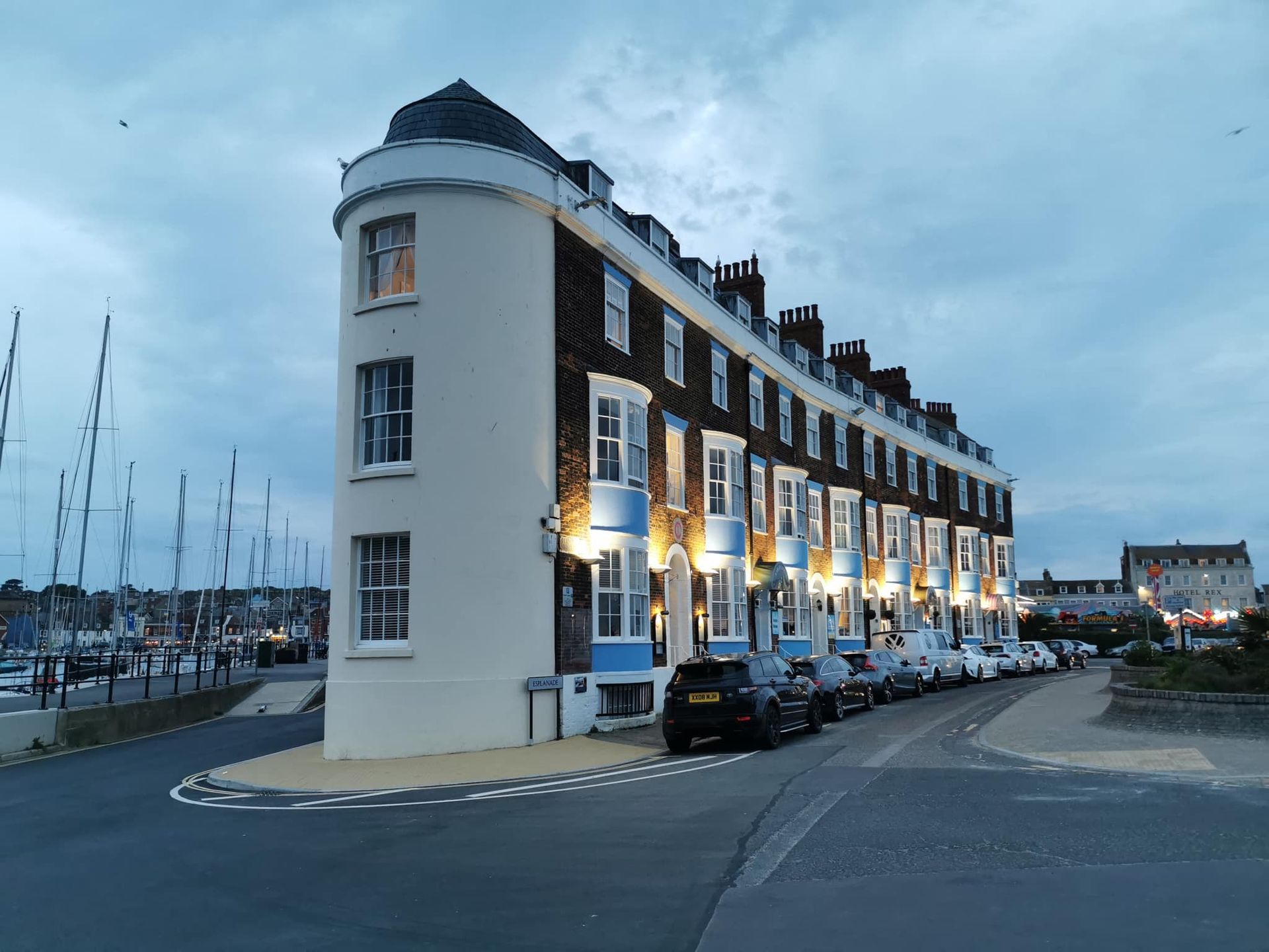 The Esplanade Crescent