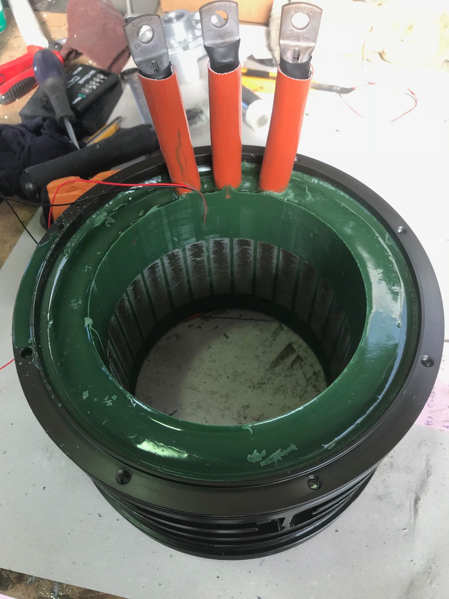 Potting_traction_motor