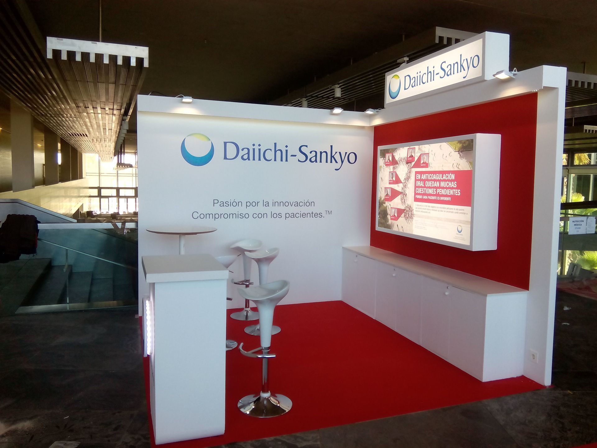 Detalle del stand de Daiichi Sankyo fabricado para el Congreso SEMI en FIBES Sevilla