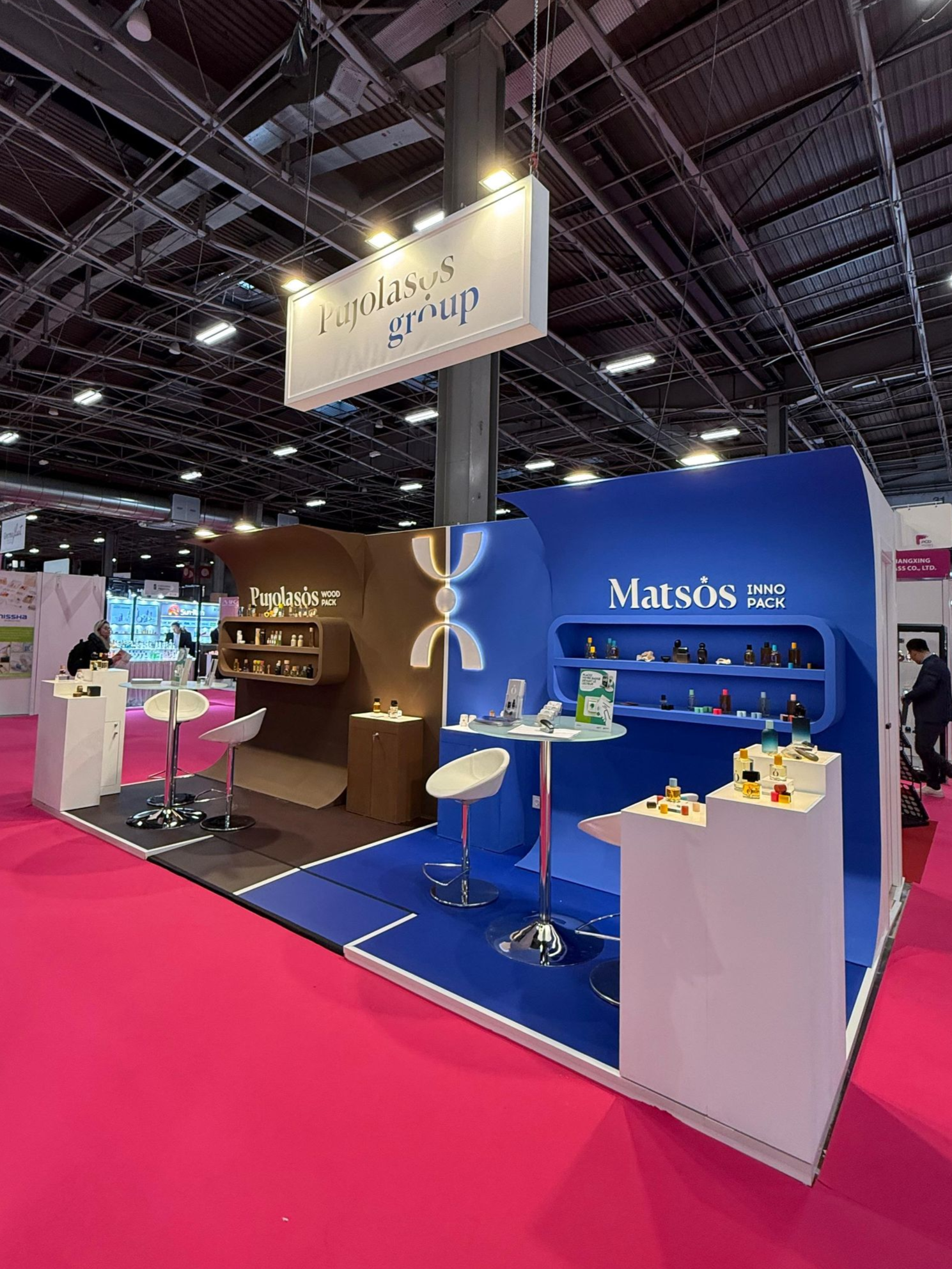 Stand para Paris Packaging Week con exposición de productos de packaging