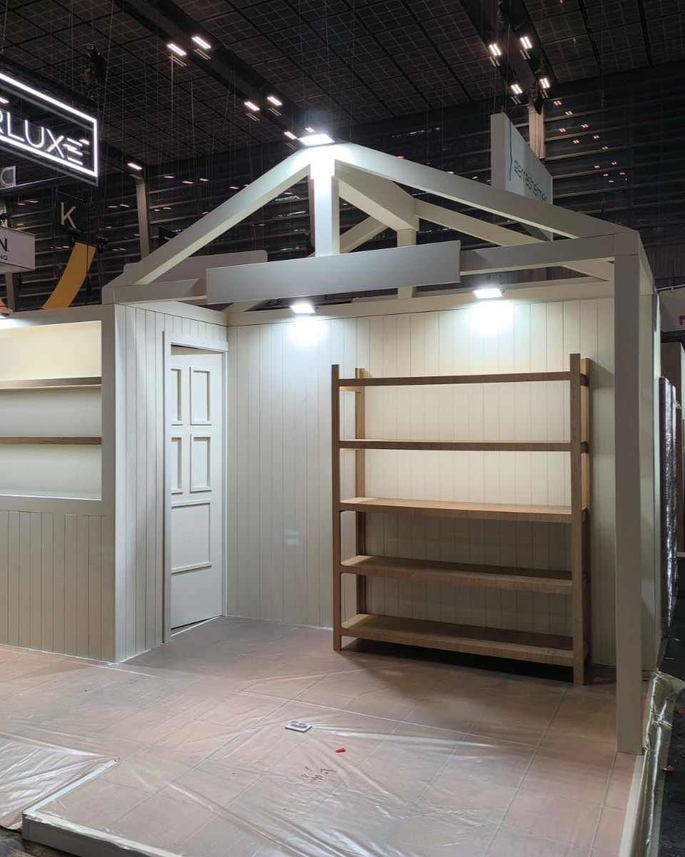 Montaje de stand en Paris Expo Porte de Versailles para Paris Packaging Week
