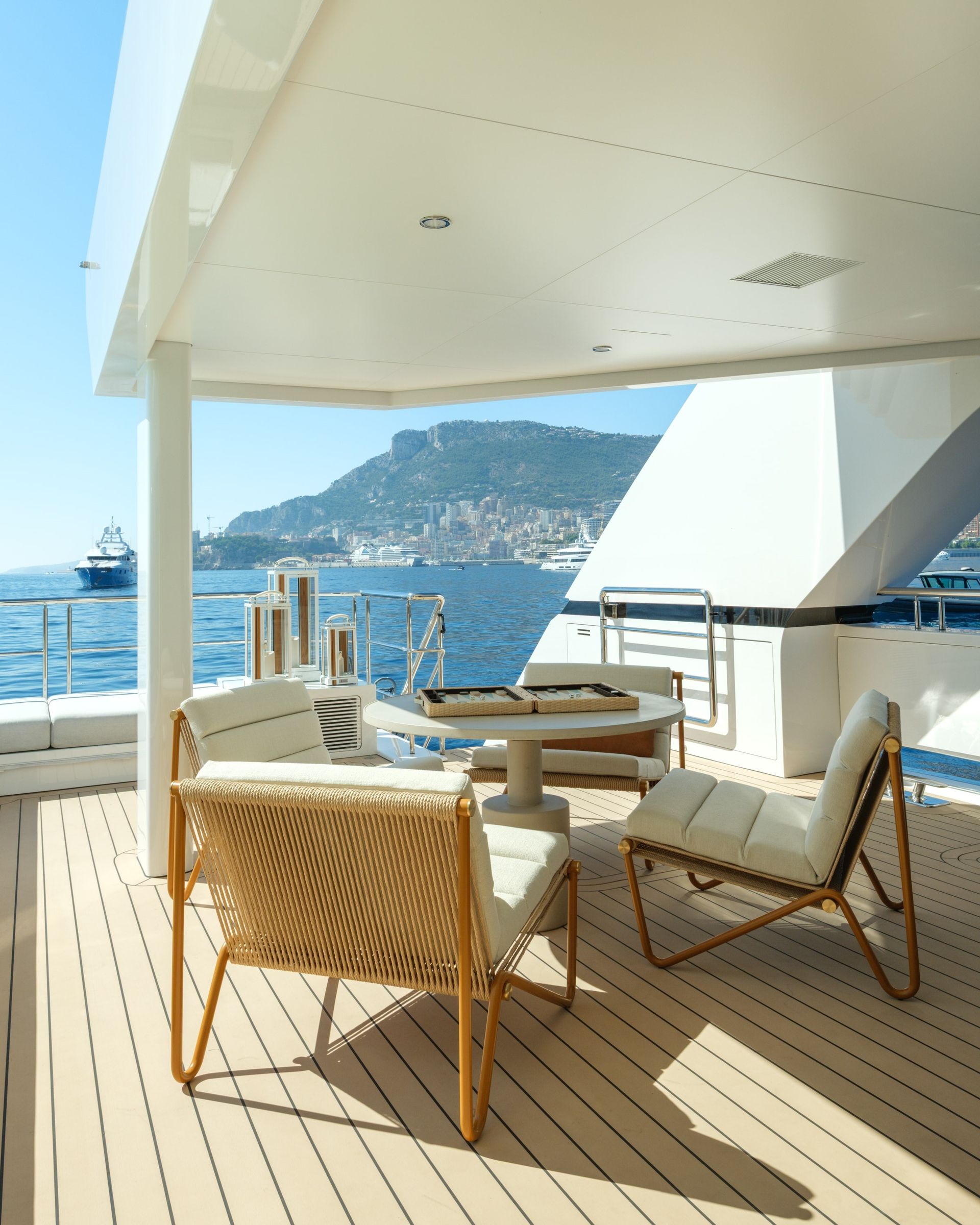 (c) by Sabrina Montecarlo