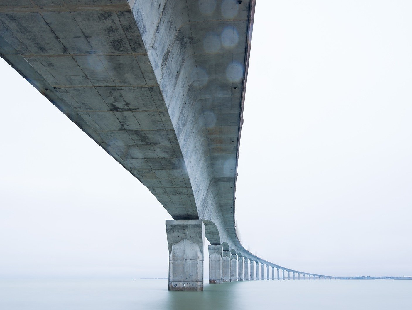 Wettbewerblicher Dialog entweder Brücke