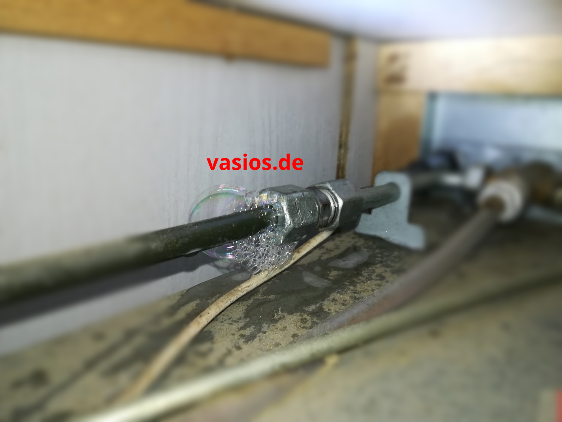 undichtes Gasrohr, Gasprüfung,Wohnwagen,Wohnmobil,vasios.de