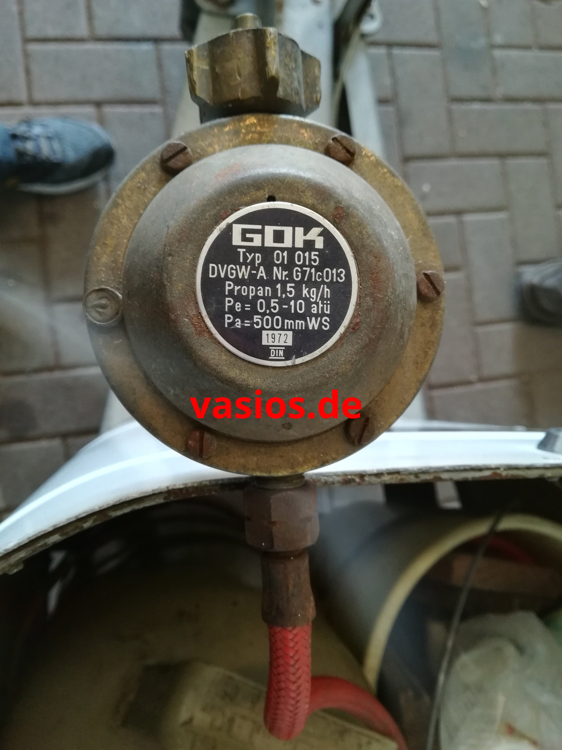 alter Druckregler, Gasprüfung,Wohnwagen,Wohnmobil,vasios.de