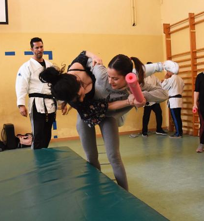 I Curso de Defensa Personal Femenina