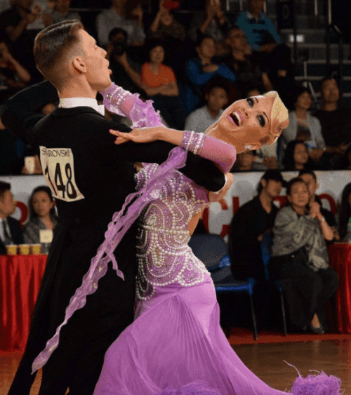 Olga Kulikova et Dmitri Zharkov Valse Viennoise