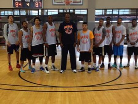 Lieonel Garret with team