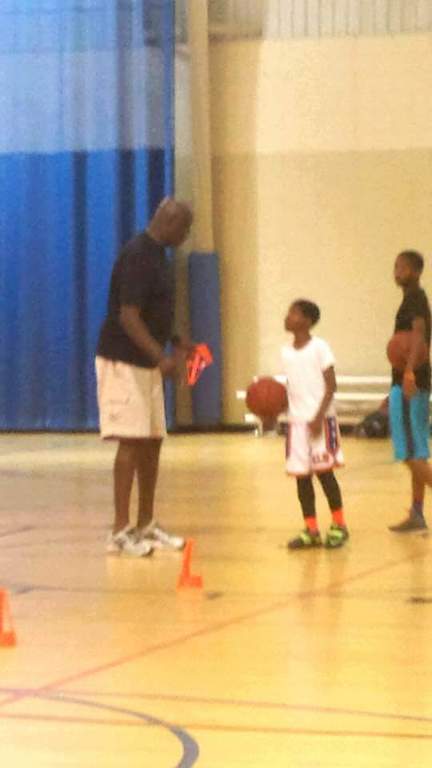 Lieonel Garret with team