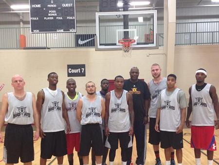 Lieonel Garret with team