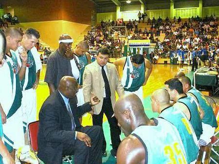 Lieonel Garret with team