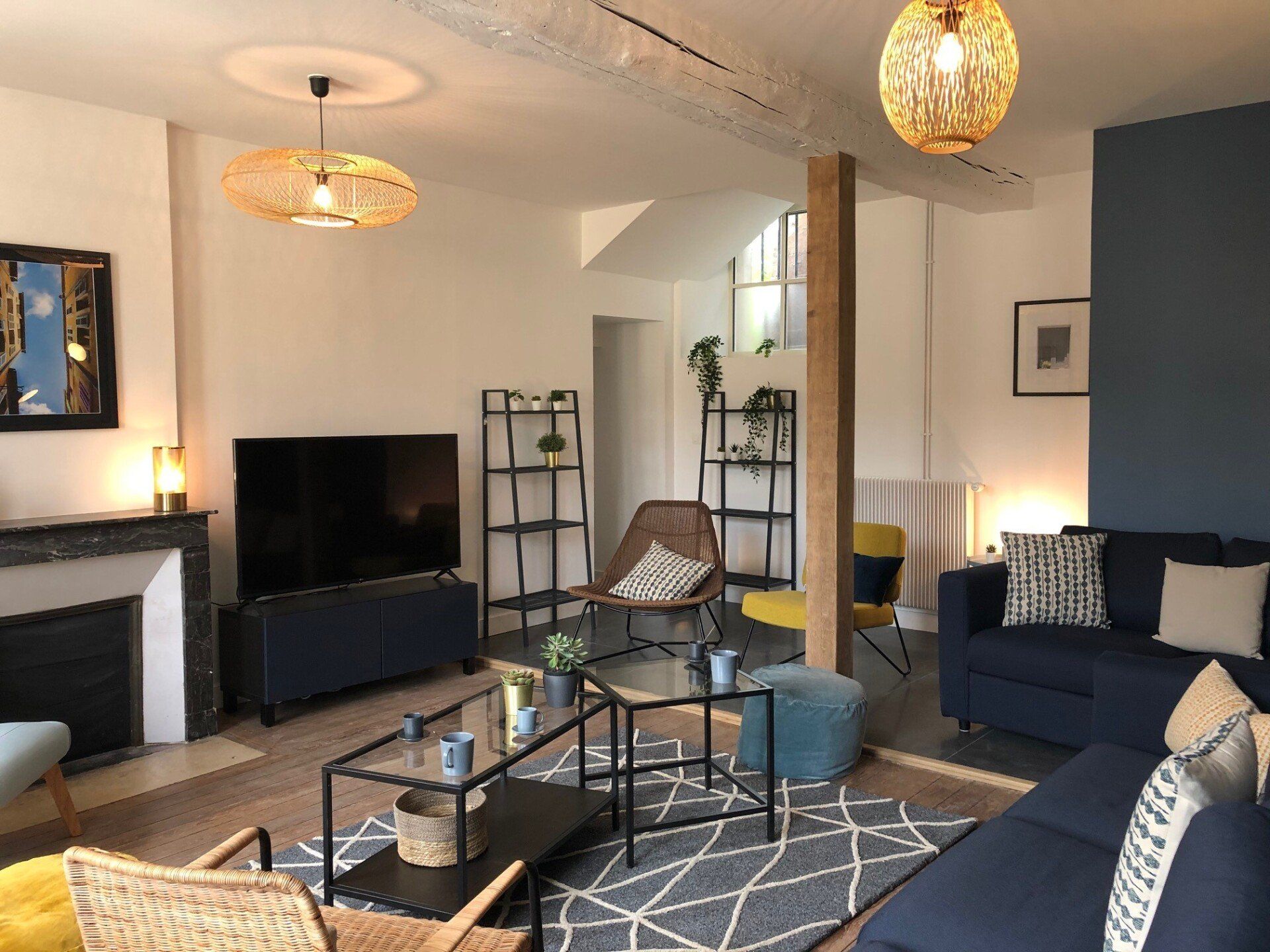 Séjour cosy au sein d'un logement meublé TEYO à proximité de Roissy CDG