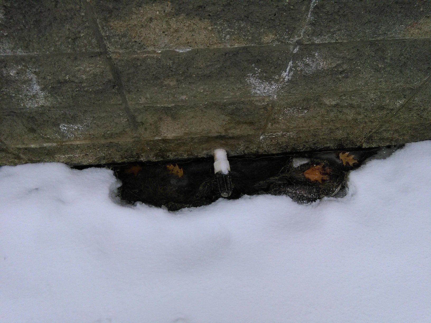 Foundation leaking water