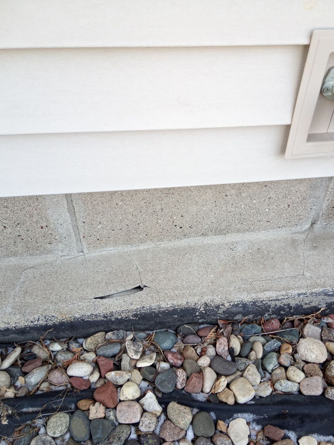 Eden Prairie MN Wet Basement in the winter time