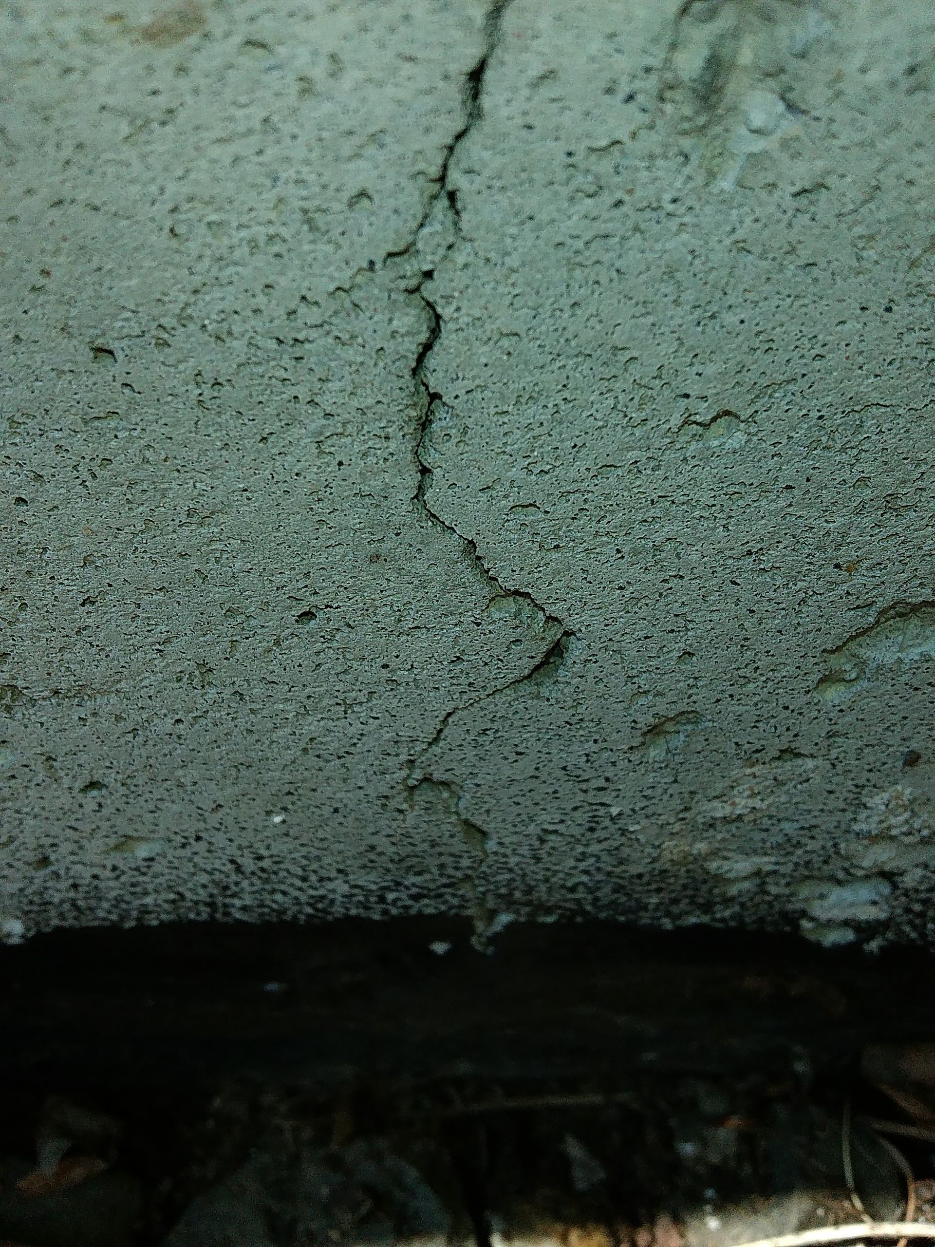 Waterproofing Blaine MN Wet Basement Wall Crack