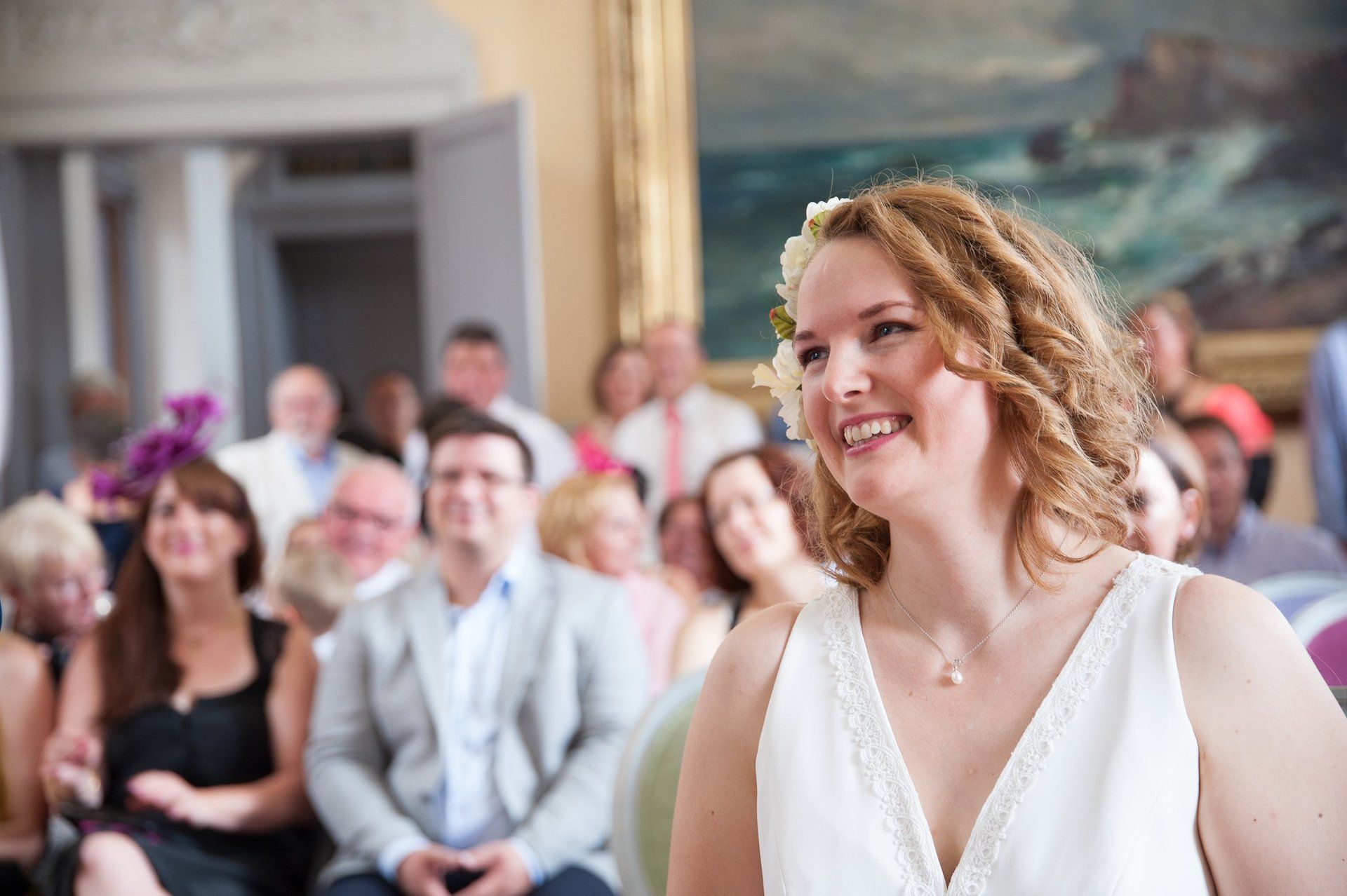 Photographie de mariage de Elizabeth Photo. Cérémonie civile, portrait de la mariée. Mariage à Roanne, Loire, Rhône Alpes, France.