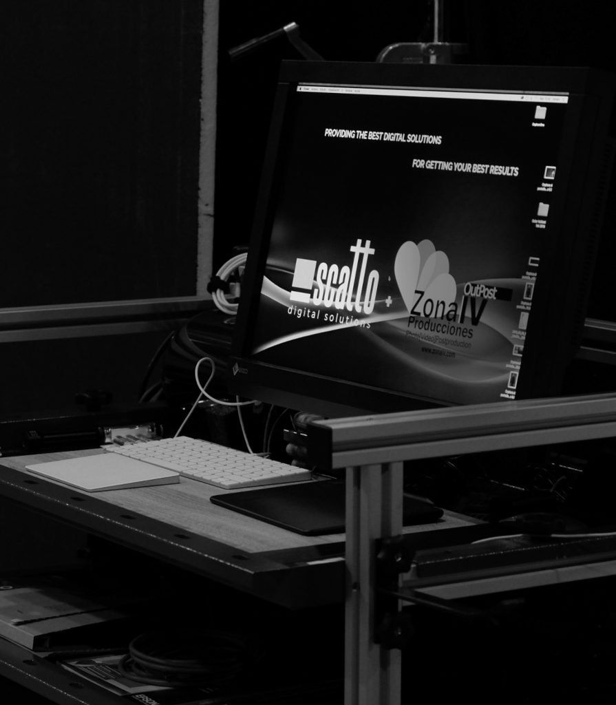 Scatto Digital Solutions & Portable DIT Station MacBook Pro 15