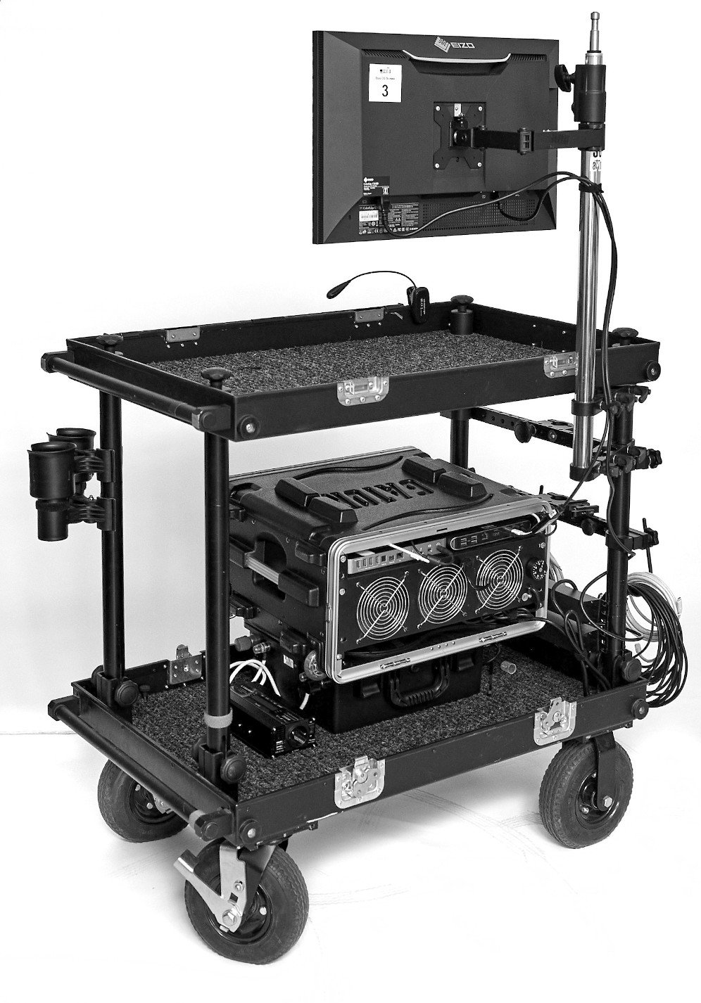 Scatto Digital Solutions-Rack 3 fan & connectivity-photography digital technician-digital equipment rental for photography-Madrid-Spain