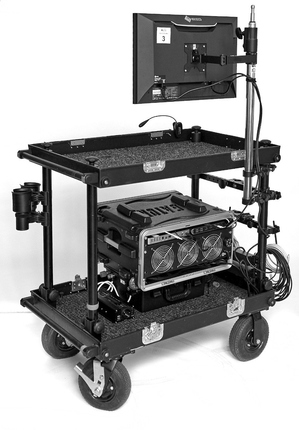 Scatto Digital Solutions-Rack 3 fan & connectivity-photography digital technician-digital equipment rental for photography-Madrid-Spain