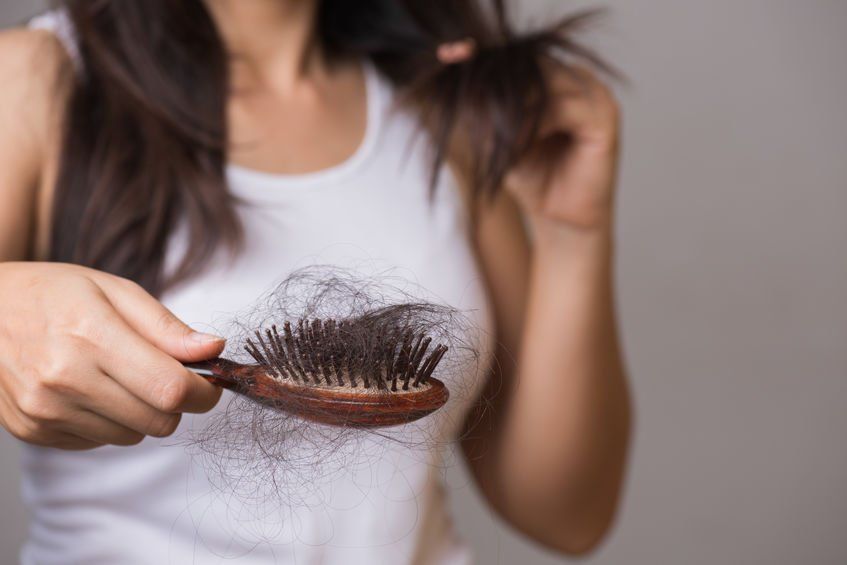 Haarausfall ist ein belastendes Problem