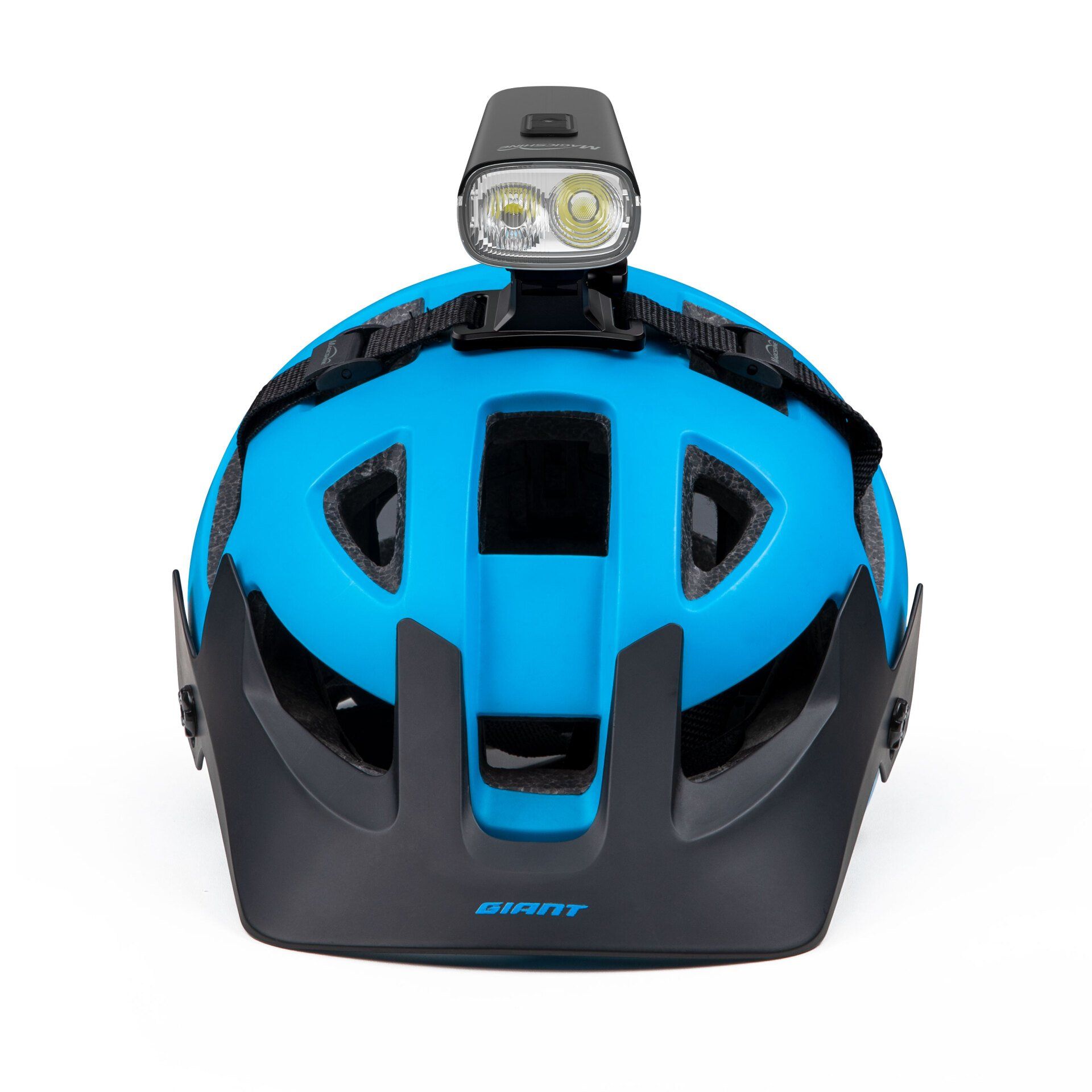 Magicshine Helmlampe Monteer 1400 befestigt auf Fahrradhelm mit Halterung und 1400 Lumen
