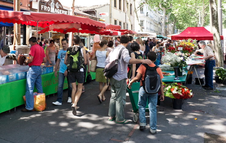 Le marché de la Croix-Rousse © Brice Robert