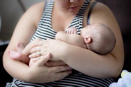 Maman et son nouveau né