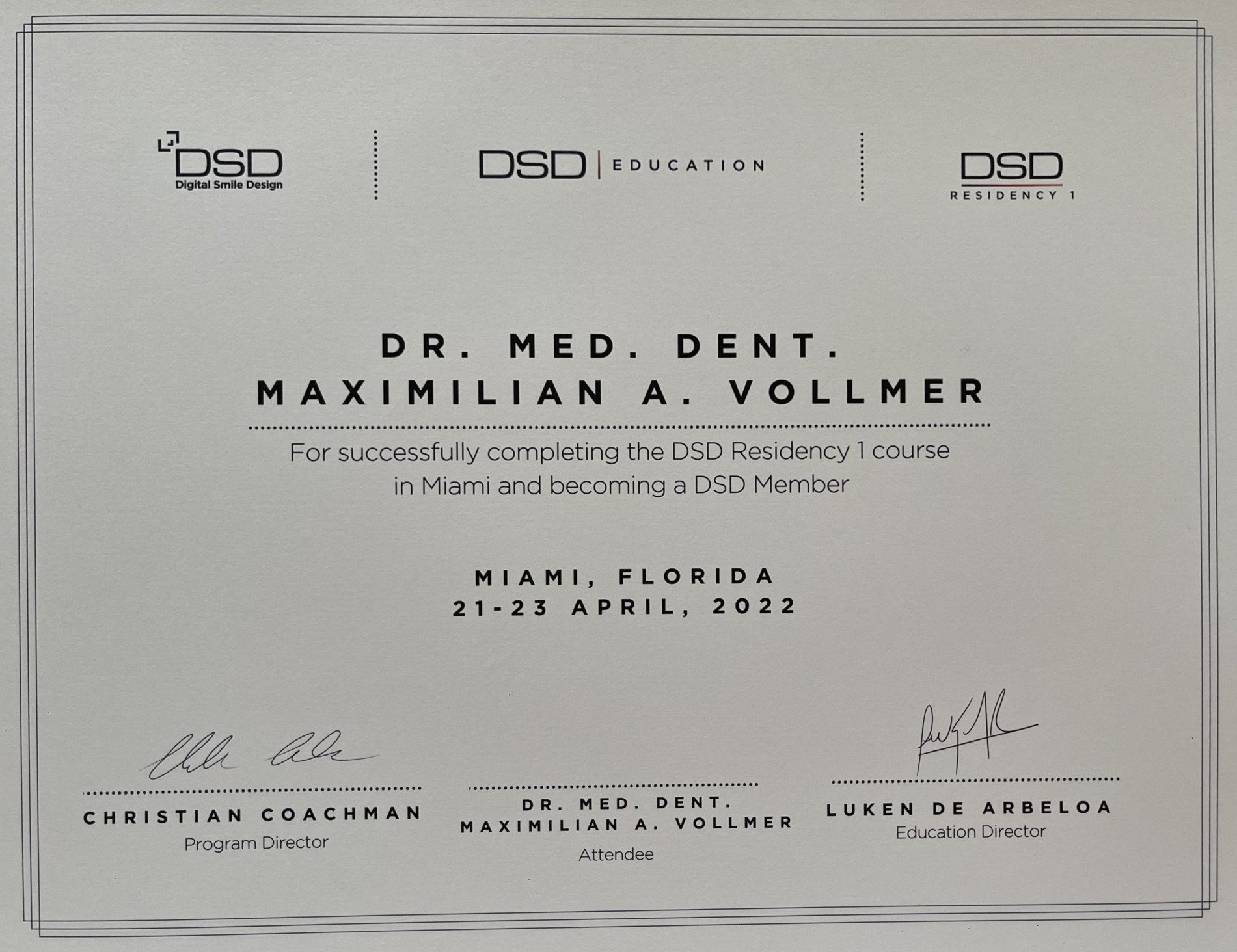 Unser Team der Zahnarztpraxis Dr. Vollmer & Partner an Weihnachten