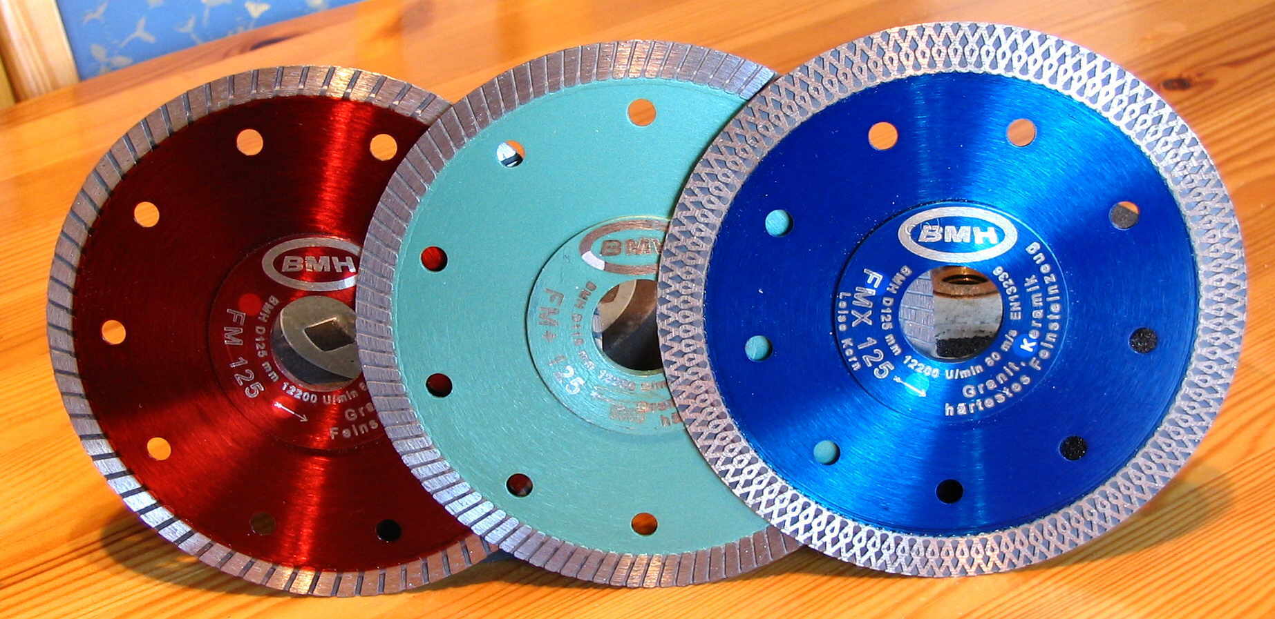 Feinsteinzeug-Trennscheiben